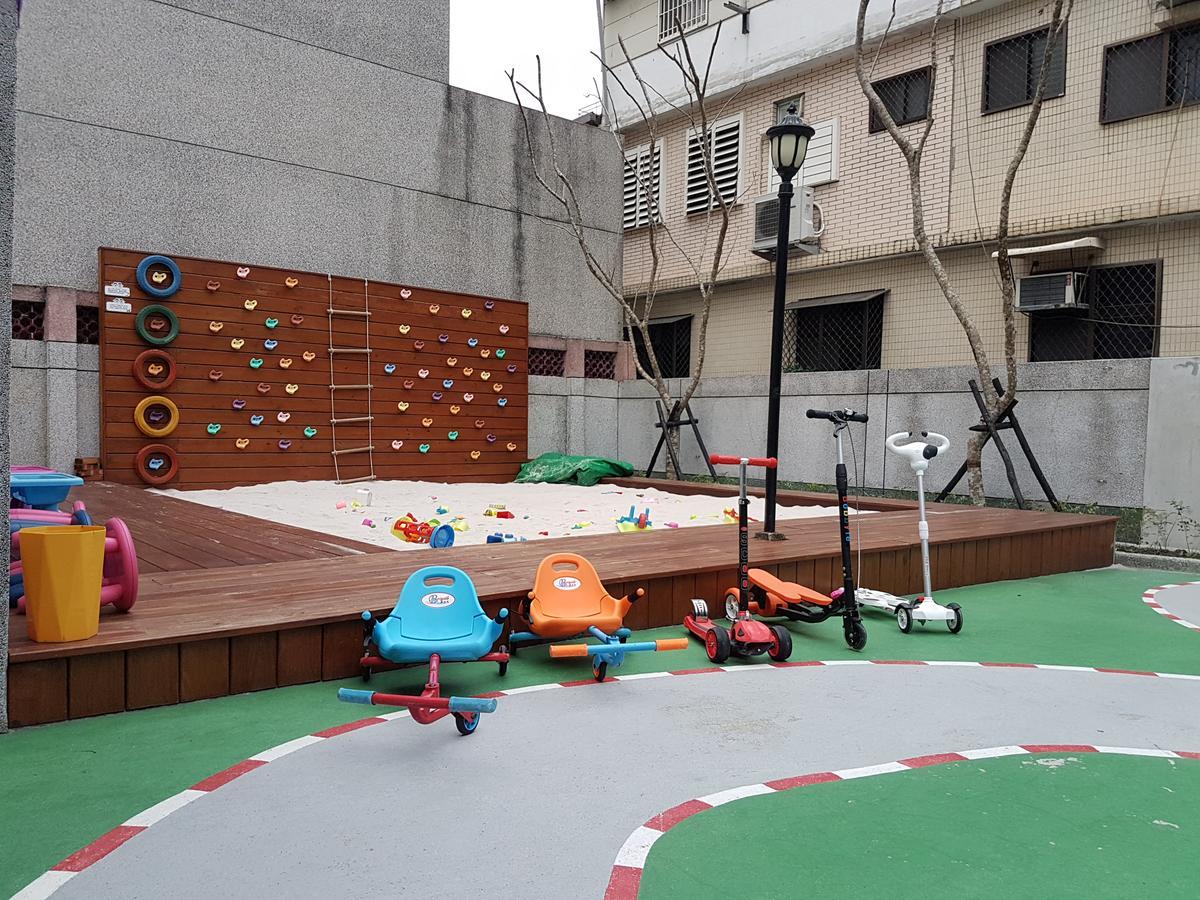 Dream Out Of Eggs And Children Apartment เมืองฮวาเหลียน ภายนอก รูปภาพ